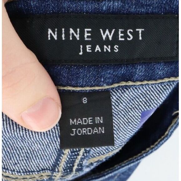 Nine West Capri Jeans Low Rise Womens Size 8 WAIST: 30 INCHES Blue STRETCH Denim - Picture 7 of 9